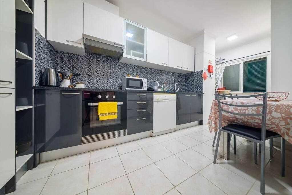 Azenha Apartment Caniço Esterno foto